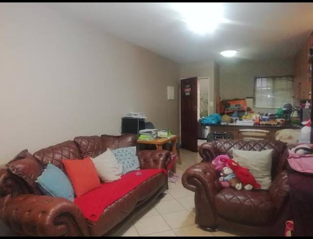 2 BEDROOM APARTMENT FOR SALE IN SUNNYSIDE